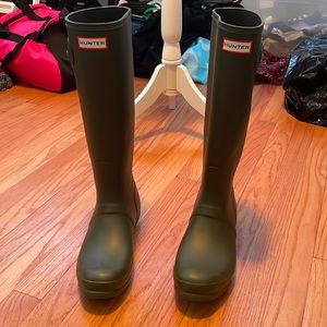 Rain boots